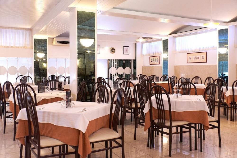 Checkin Garbi Otel Calella Dış mekan fotoğraf