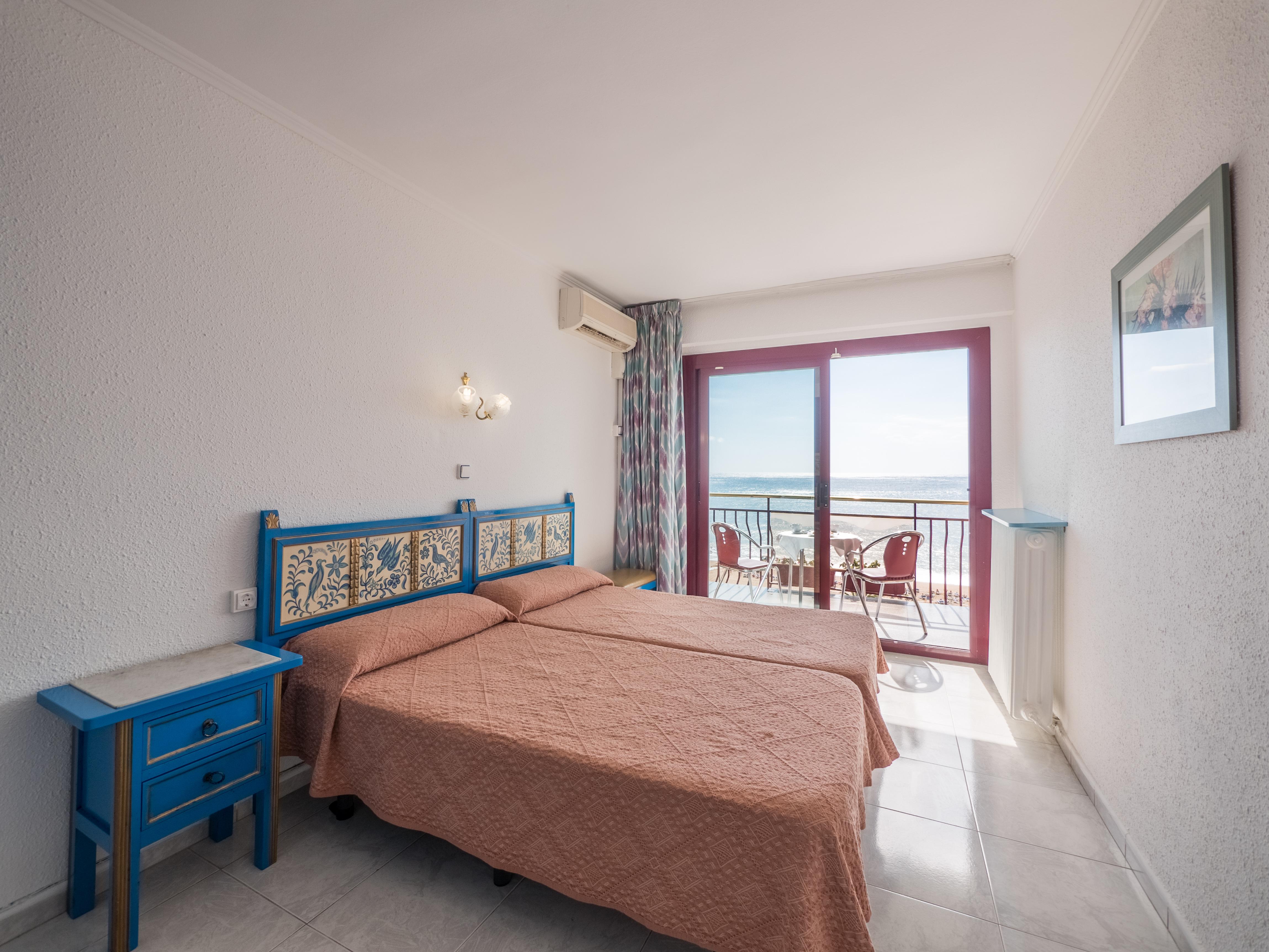 Checkin Garbi Otel Calella Dış mekan fotoğraf