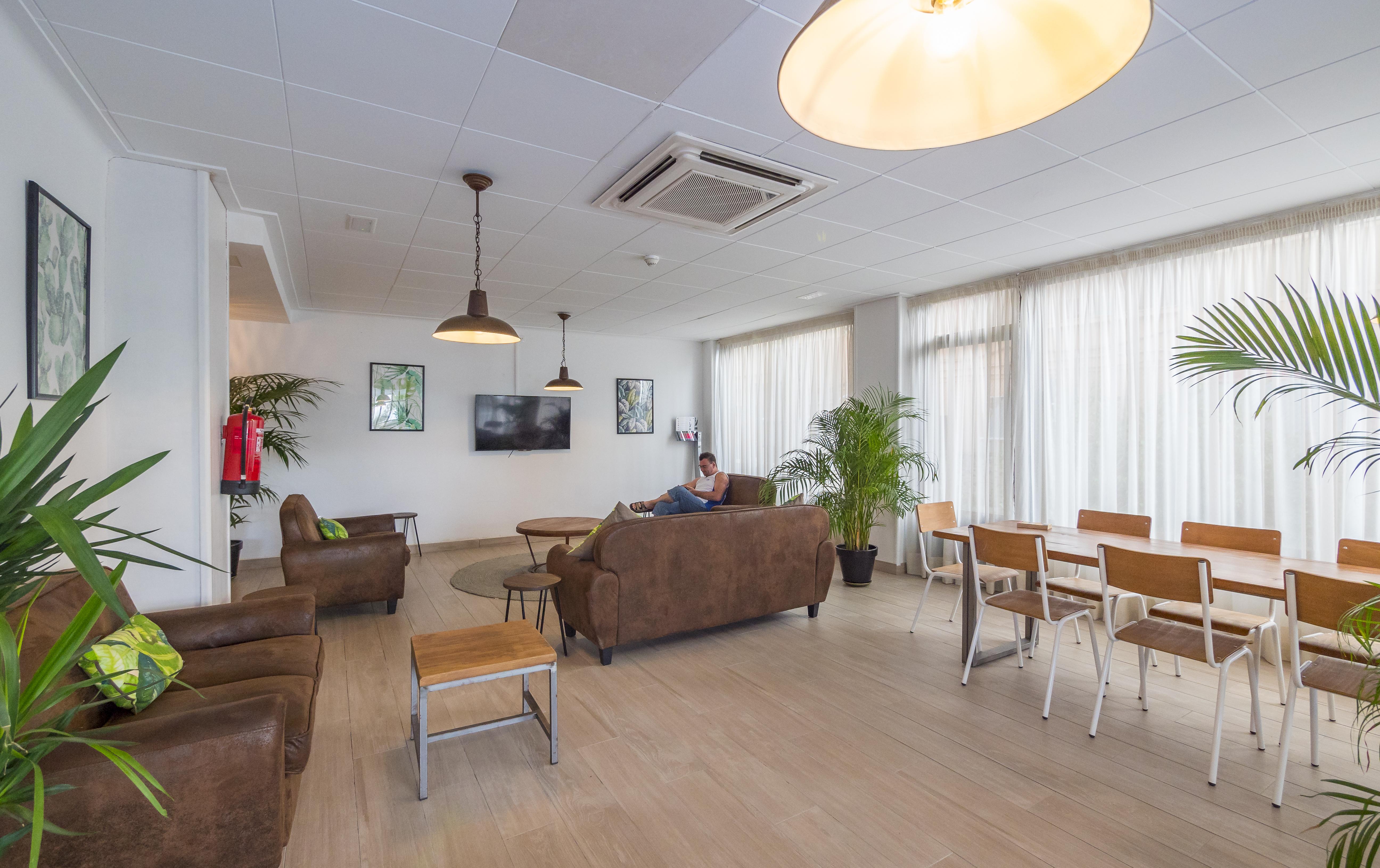 Checkin Garbi Otel Calella Dış mekan fotoğraf