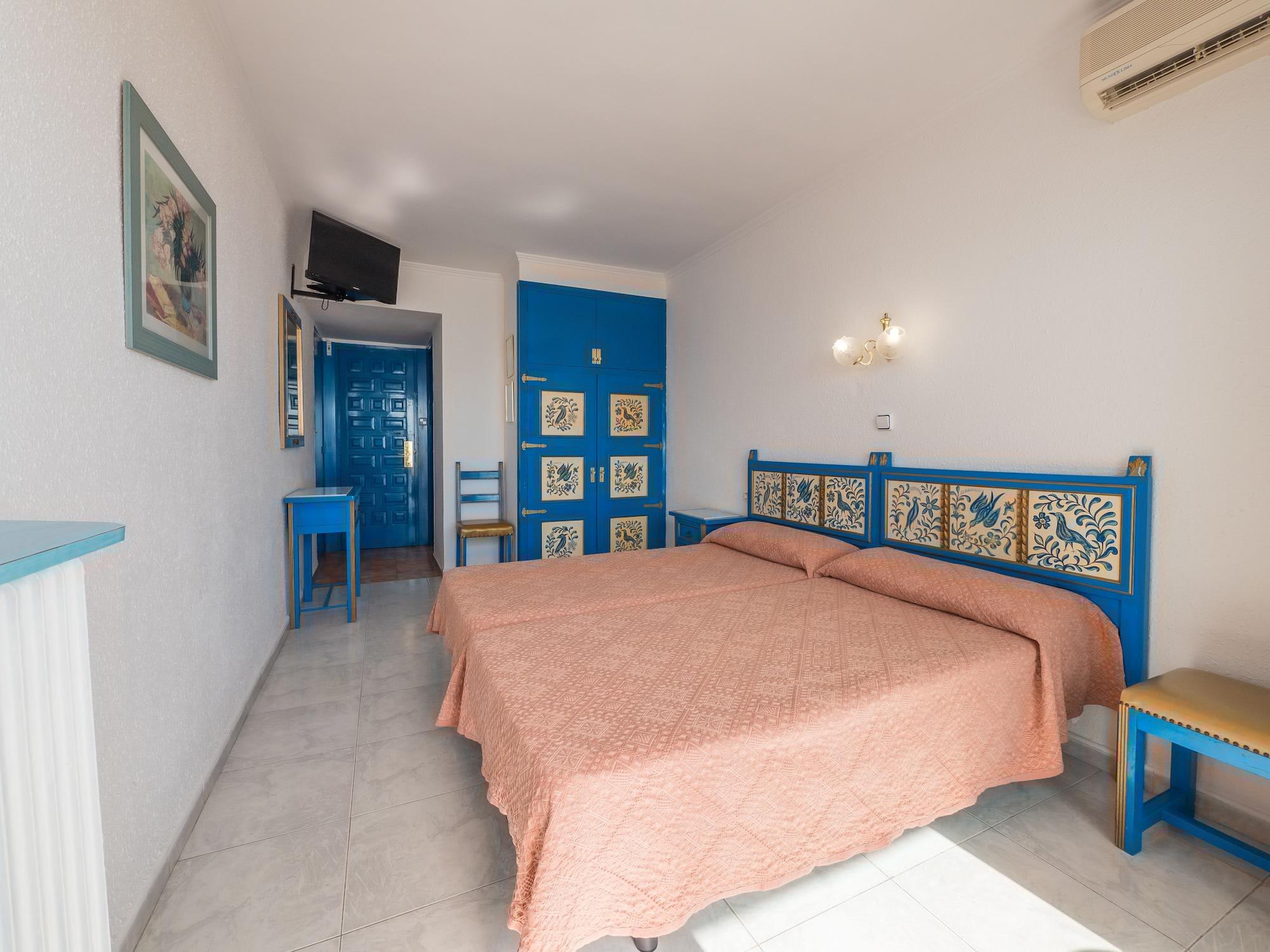 Checkin Garbi Otel Calella Dış mekan fotoğraf