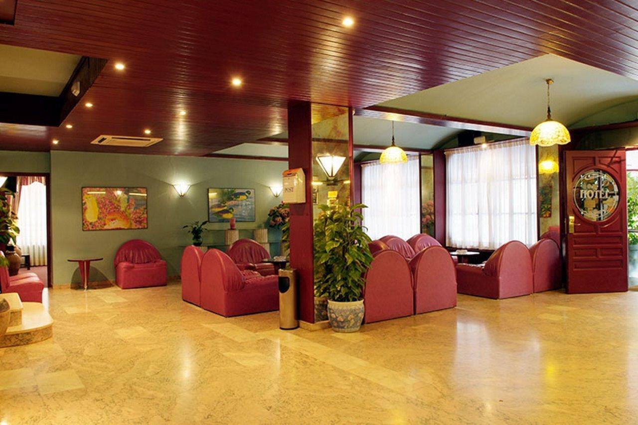 Checkin Garbi Otel Calella Dış mekan fotoğraf